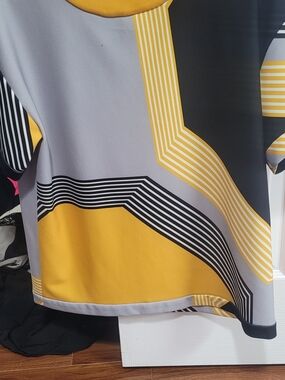 Milly Yellow, Light Gray & Black Geometric Print Top